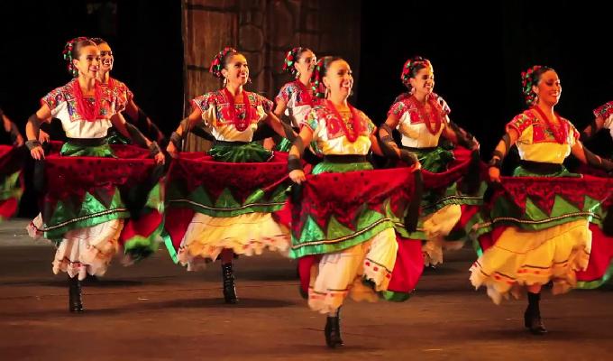 Ballet Folklórico de Guanajuato en el Cervantino