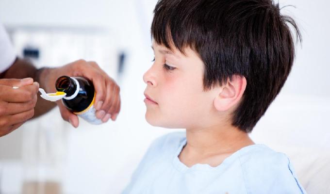 Consejos para hablarles a tus hijos sobre medicamentos