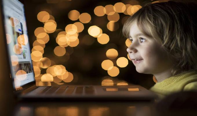 Decálogo para mamás y papás en la era cibernética