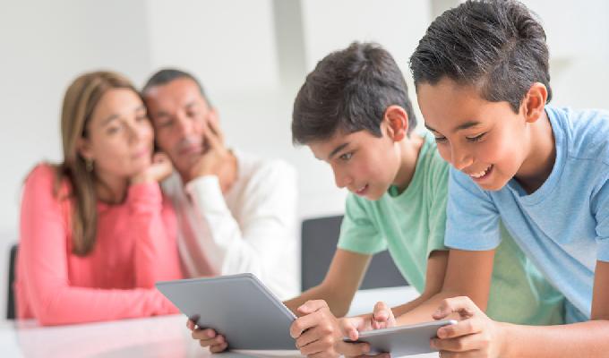 El impacto de la tecnología en la unión familiar