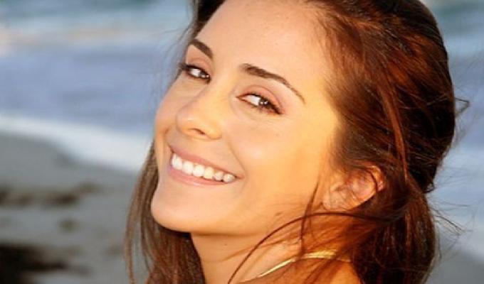 Karyme Lozano comparte su testimonio de fe