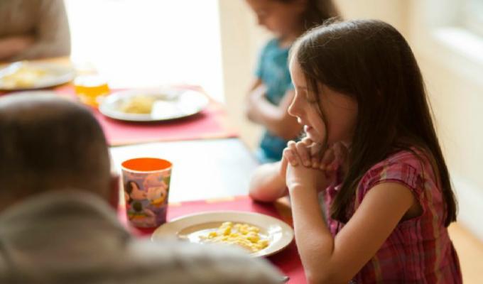 Oraciones cortas para bendecir los alimentos